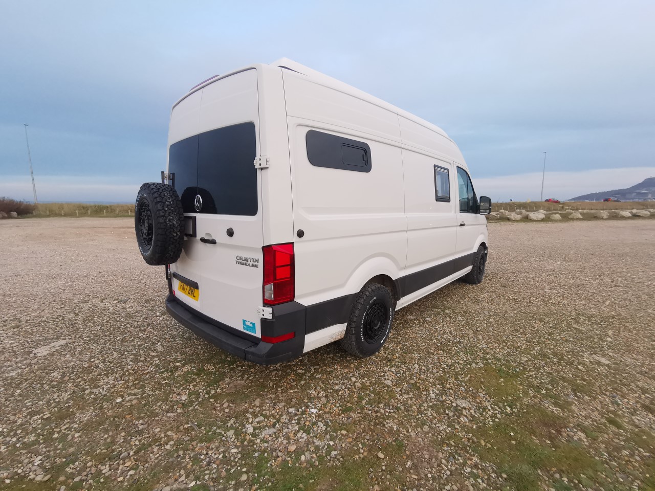 High spec pop top roof new shape Volkswagen Crafter medium wheel base ...