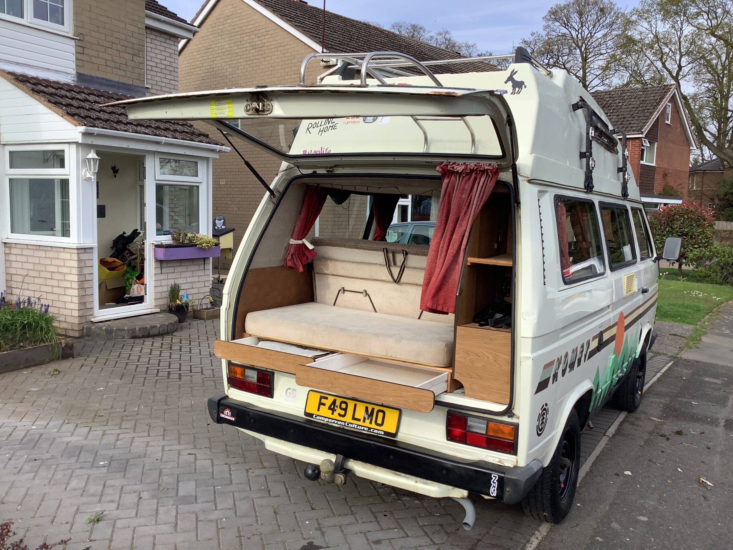 Vw T25 High Top Autohomes Komet Camper Van Quirky Campers vw-t25-high-top-autohomes-komet-camper-van-quirky-campers