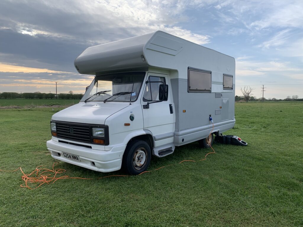 1991 Talbot Express- everything you need to get away straight away! ⋆  Quirky Campers