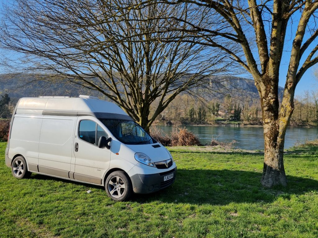 Vauxhall vivaro high top hot sale campervan