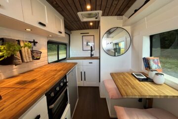 Off-grid, Luxury Camper | Quirky Campers