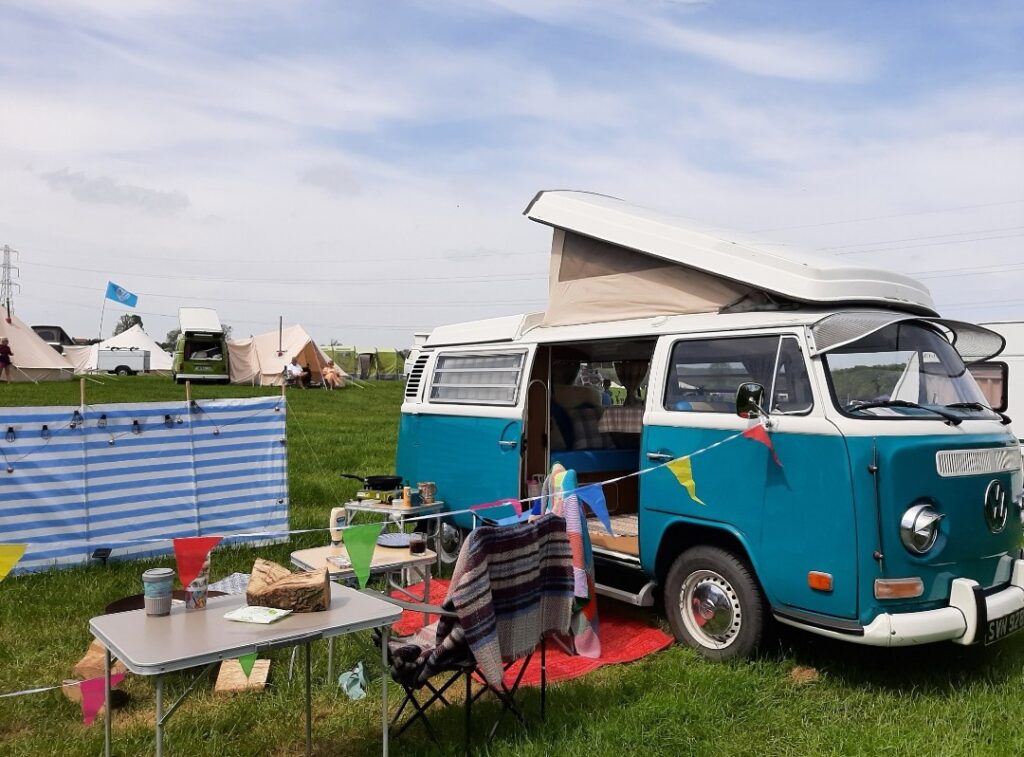 1972 VW T2 Bay ⋆ Quirky Campers