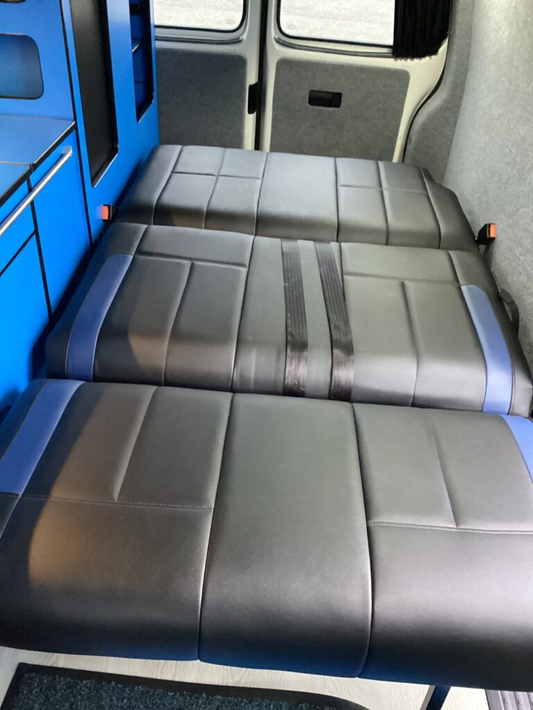 VW TRANSPORTER T30 BEAUTIFUL PROFESSIONAL CONVERSION (118,450 MILES ...