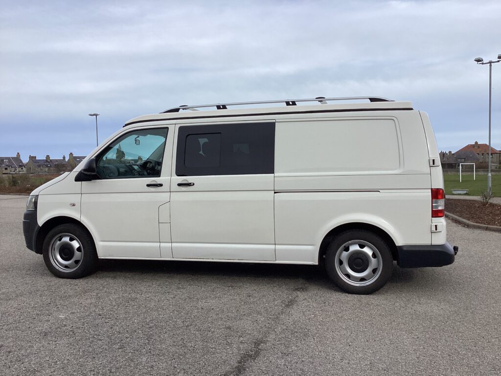 VW TRANSPORTER T30 BEAUTIFUL PROFESSIONAL CONVERSION (118,450 MILES ...