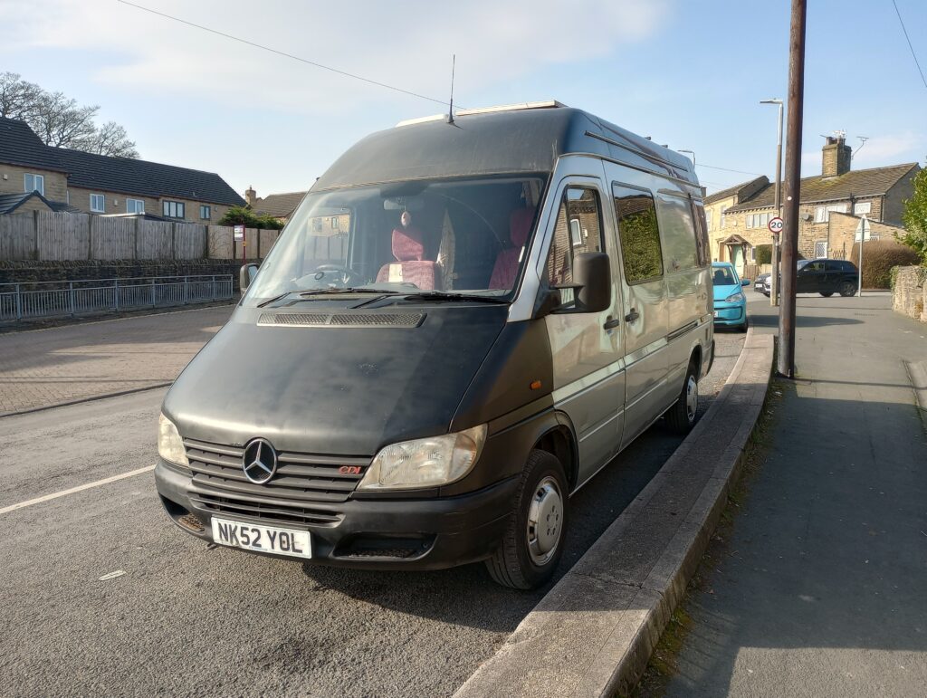 2002 hot sale sprinter camper