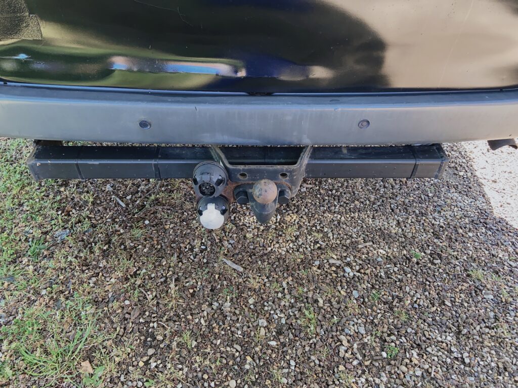 Happy campervan for Sale, stealth 2 berth van, spilt battery, gas and water, electric hook up