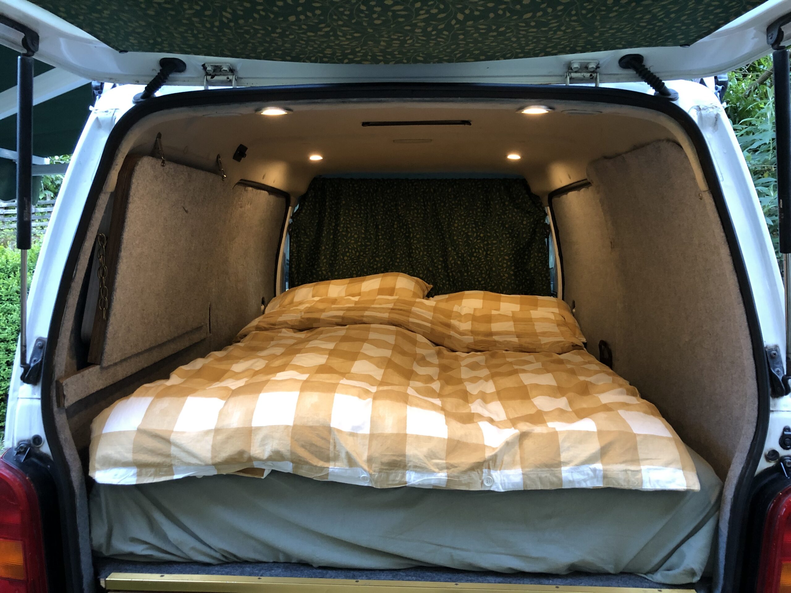 SUZUKI CARRY OFF GRID CAMPER/CARGO VAN | Quirky Campers