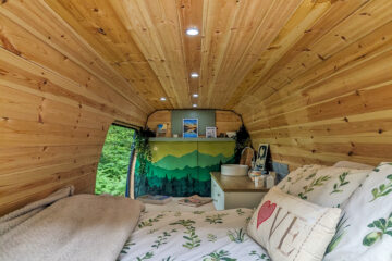 PRICE REDUCED: 3 berth/Kingsize bed offgrid camper! | Quirky Campers