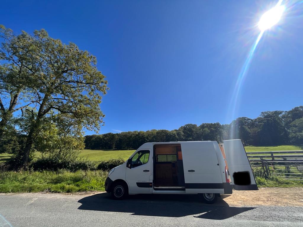 Off Grid Professionally Converted Camper Van With Fantastic Mot