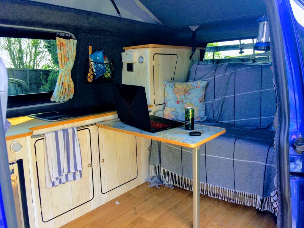 Volkswagen Transporter T5 LWB 4 Berth 5 passenger adventure van ...