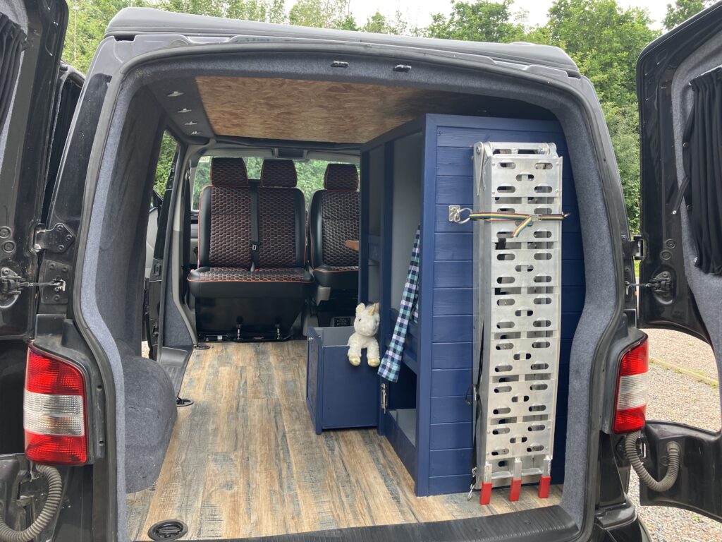 Vw transporter kombi online racking