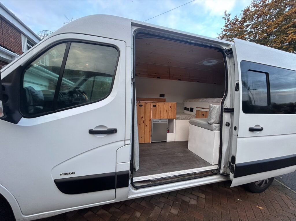 REDUCED OffGrid, low miles Vauxhall Movano L2H2 Campervan conversion