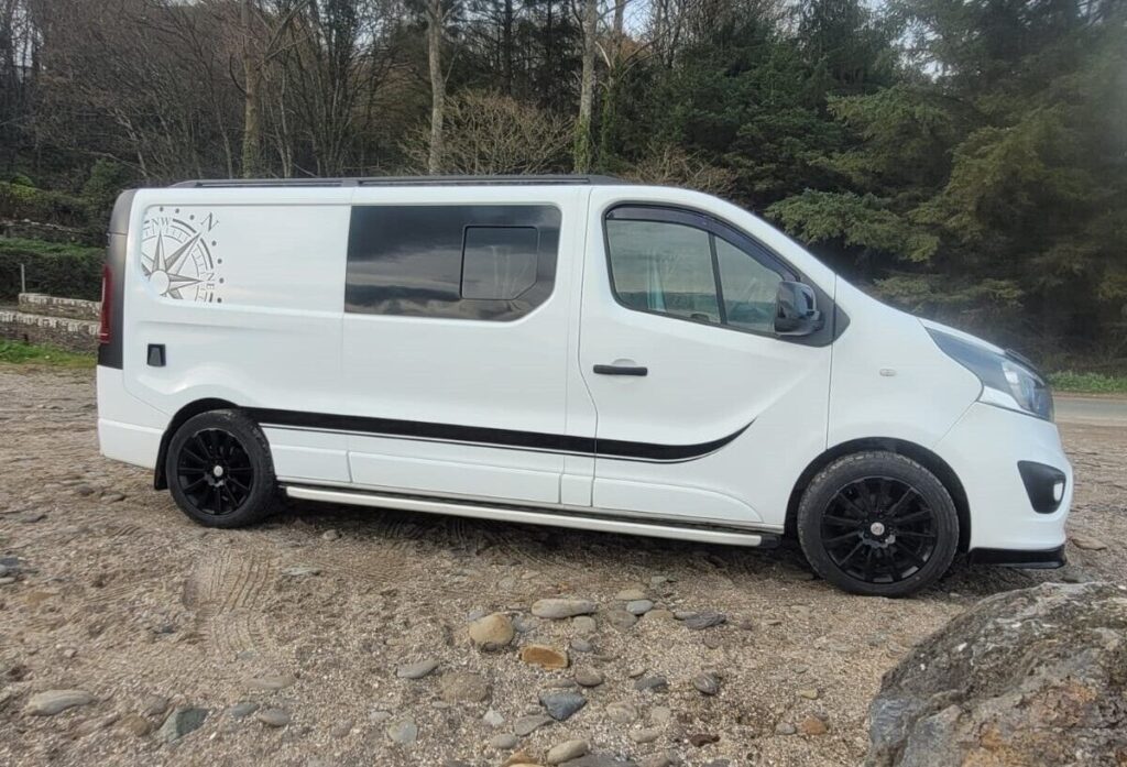 vauxhall vivaro sportive 2015 alloys wheels