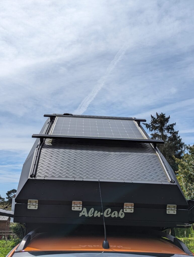 Ford Ranger Pickup With Alu-cab Adventure Canopy 