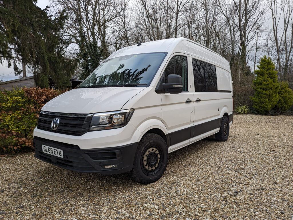 VW Crafter Highline 2019 ULEZ Compliant Off (and On) Grid Camper ...