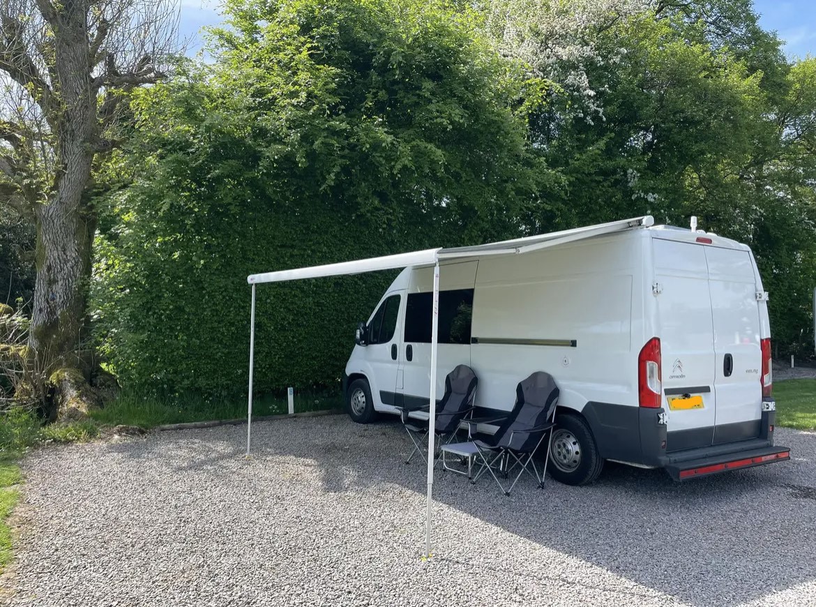 Off-grid Citroen Relay L3H2 - New MOT, FSH and Low Mileage | Quirky Campers